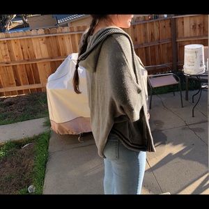 Oversized cardigan {Urban Outfitters}